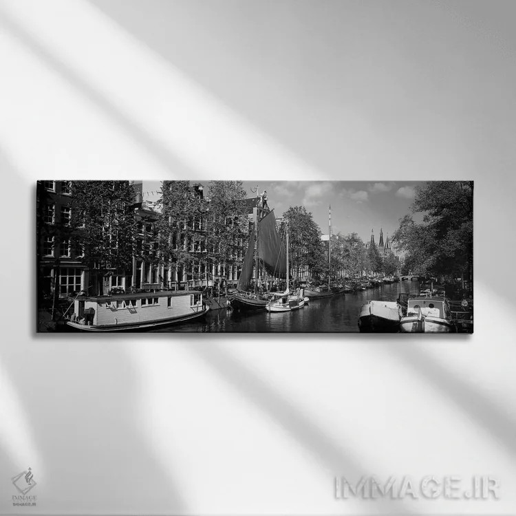 تابلو دکوراتیو Amsterdam, Netherlands" - "قایق ها در یک کانال، آمستردا… اثر پانورامیک ایمجز - نمای روبهرو روی دیوار