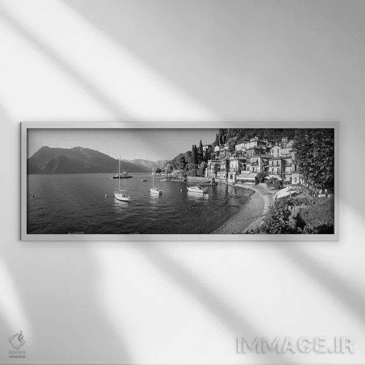 تابلو دکوراتیو Lake Como, Lombardy, Italy" - "منظره اوایل عصر از ساحل… اثر پانورامیک ایمجز - نمای قابدار سفید