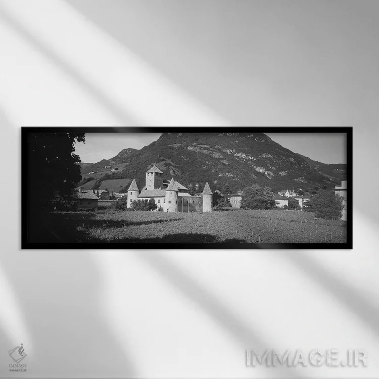 تابلو دکوراتیو Castle Firmiano, Bolzano, Italy" - "مزرعه ای در مقابل ی… اثر پانورامیک ایمجز - نمای قابدار مشکی