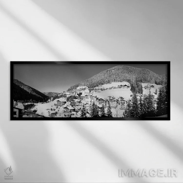 تابلو دکوراتیو Carezza Dolomites, Alto Adige, Italy" - "خانه ها در دره… اثر پانورامیک ایمجز - نمای قابدار مشکی
