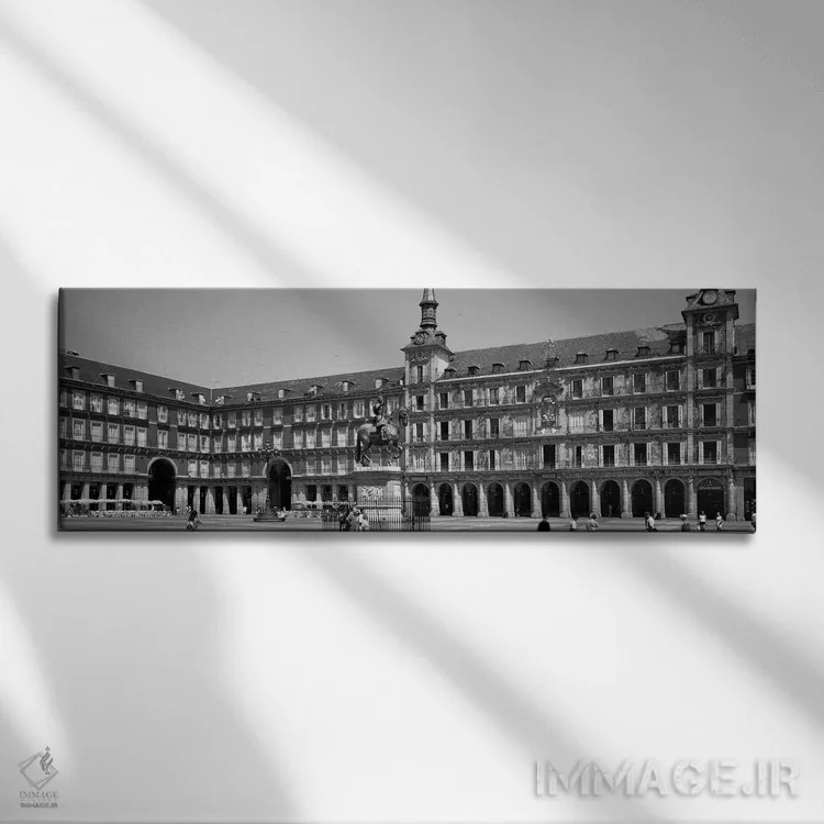 تابلو دکوراتیو گردشگران در میدان، پلازا مایور، مادرید، اسپانیا اثر پانورامیک ایمجز - نمای روبهرو روی دیوار