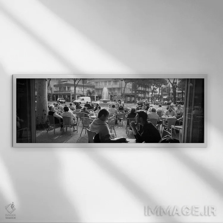 تابلو دکوراتیو گردشگران در کافی شاپ کنار پیاده رو، لیگنانو سابیادورو… اثر پانورامیک ایمجز - نمای قابدار سفید
