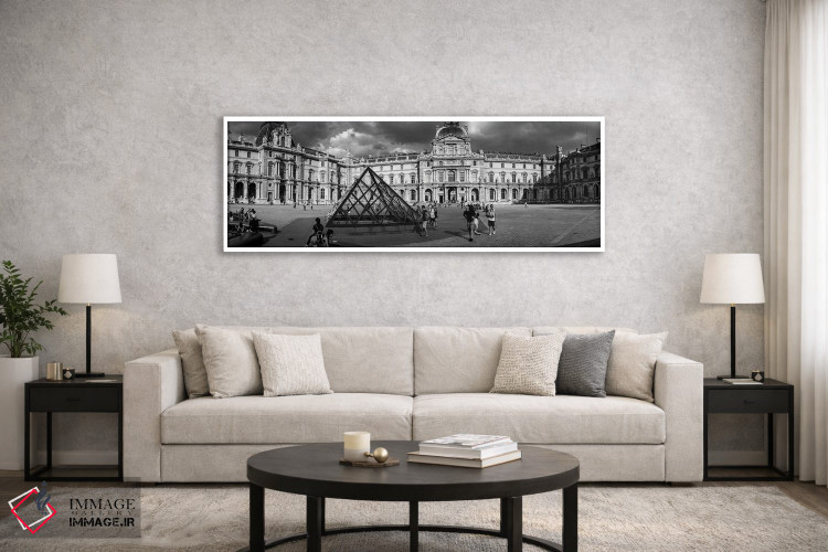 تابلو دکوراتیو گردشگران نزدیک هرم شیشه ای در موزه لوور، پاریس، فرانسه اثر پانورامیک ایمجز - D6W