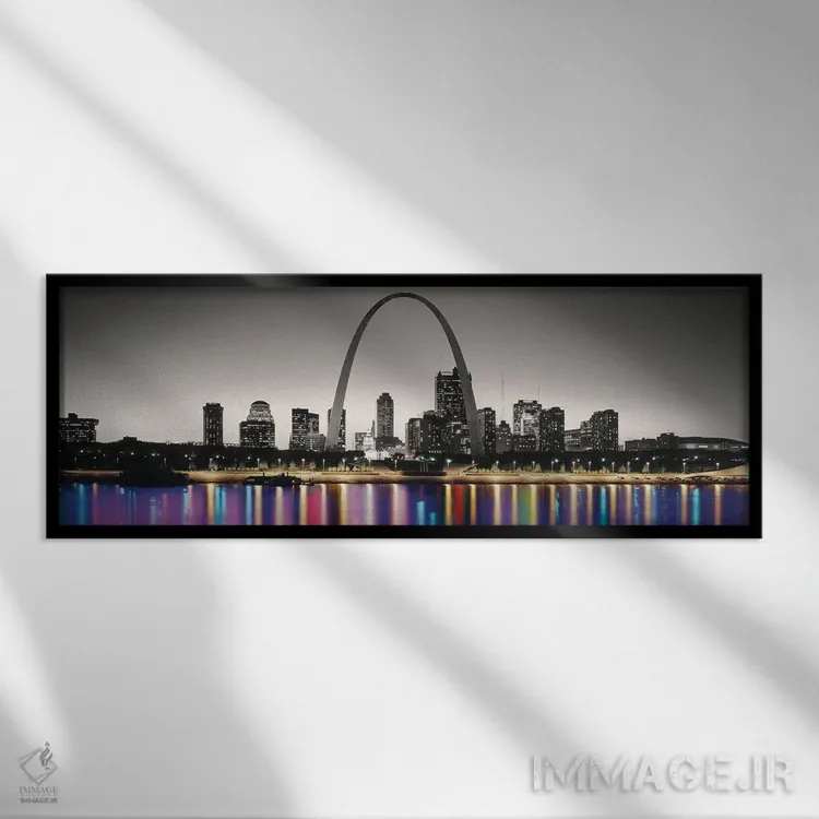 تابلو دکوراتیو نمای شبانه از قوس دروازه با رنگ های درخشان در بازتاب رو… اثر پانورامیک ایمجز - نمای قابدار مشکی