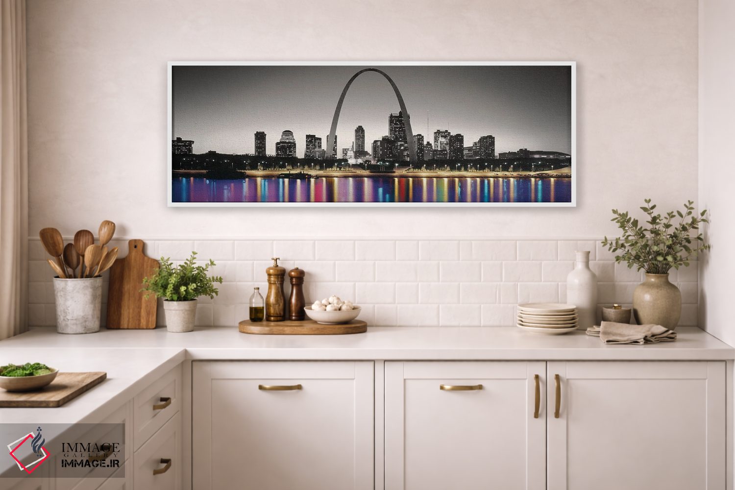 تابلو دکوراتیو نمای شبانه از قوس دروازه با رنگ های درخشان در بازتاب رو… اثر پانورامیک ایمجز - D1W