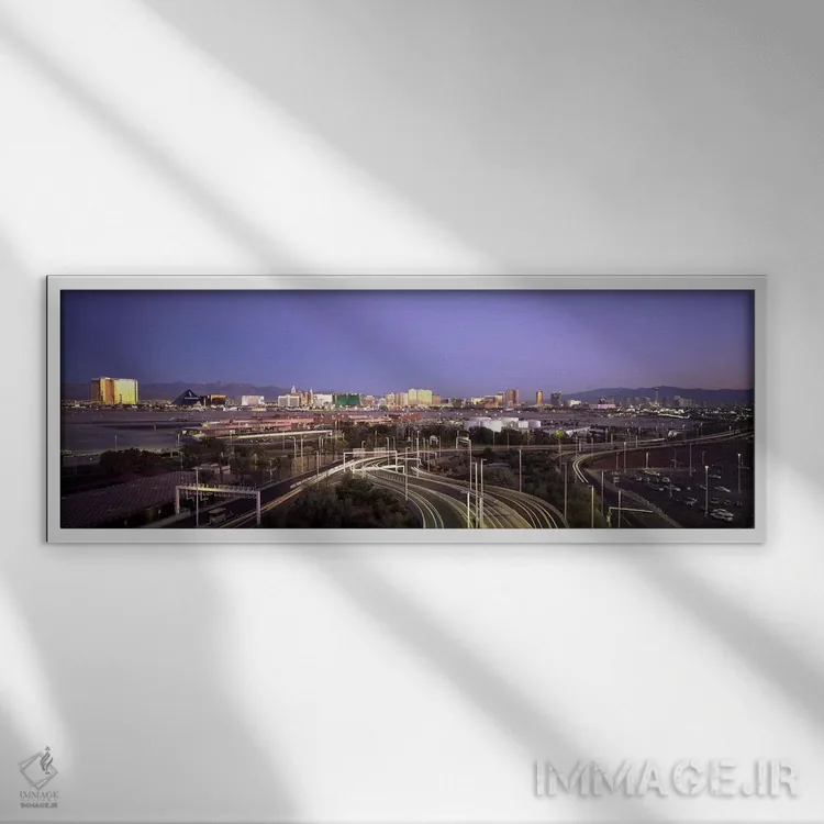 تابلو دکوراتیو Las Vegas, Clark County, Nevada, USA,جاده های شهری با ف… اثر پانورامیک ایمجز - نمای قابدار سفید