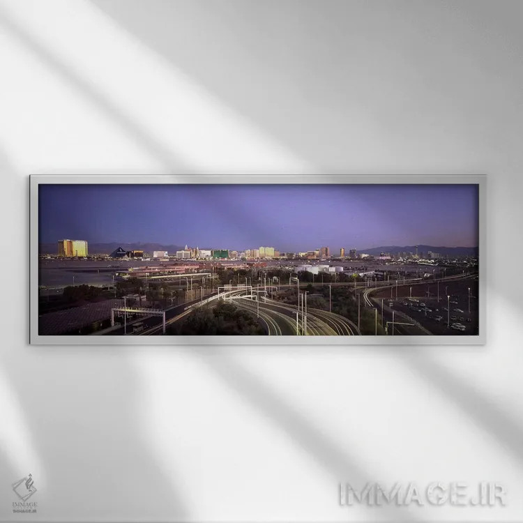 تابلو دکوراتیو Las Vegas, Clark County, Nevada, USA,جاده های شهری با ف… اثر پانورامیک ایمجز - نمای قابدار سفید