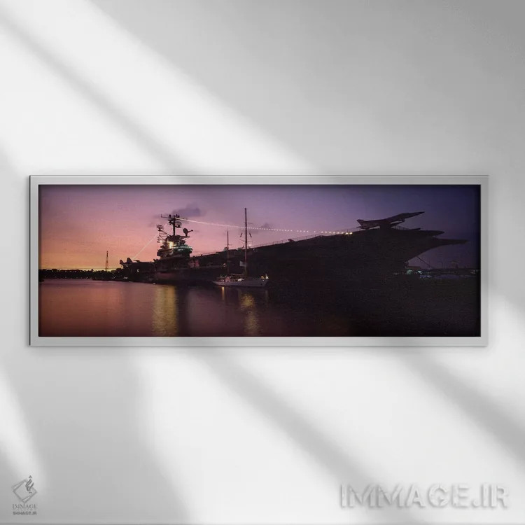تابلو دکوراتیو Intrepid Square, New York City, New York, USA,کشتی یو ا… اثر پانورامیک ایمجز - نمای قابدار سفید