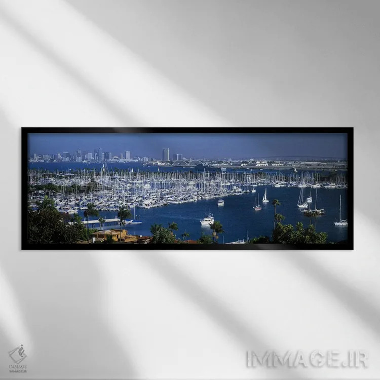 تابلو دکوراتیو San Diego, California, USA,نمای هوایی از قایق های پهلو… اثر پانورامیک ایمجز - نمای قابدار مشکی