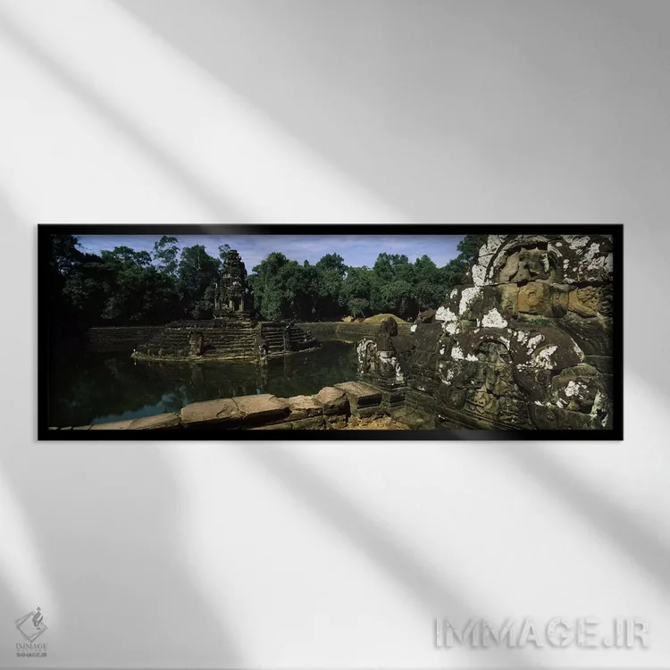 تابلو دکوراتیو Neak Pean, Angkor, Cambodia,تندیس ها در یک معبد، نیاک پ… اثر پانورامیک ایمجز - نمای قابدار مشکی