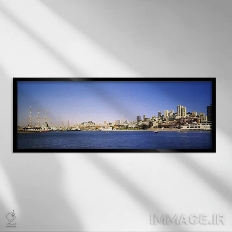 تابلو دکوراتیو Coit Tower, Ghirardelli Square, San Francisco, Californ… اثر پانورامیک ایمجز - نمای قابدار مشکی