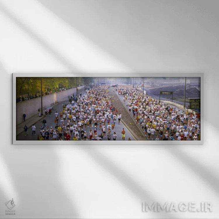 تابلو دکوراتیو Chicago, Illinois, USA,جمعیت در حال دویدن در ماراتن، ما… اثر پانورامیک ایمجز - نمای قابدار سفید