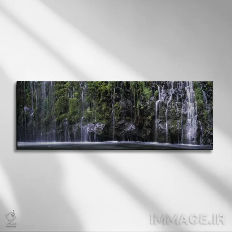 تابلو دکوراتیو Sacramento River, Dunsmuir, Siskiyou County, California… اثر پانورامیک ایمجز - نمای روبهرو روی دیوار