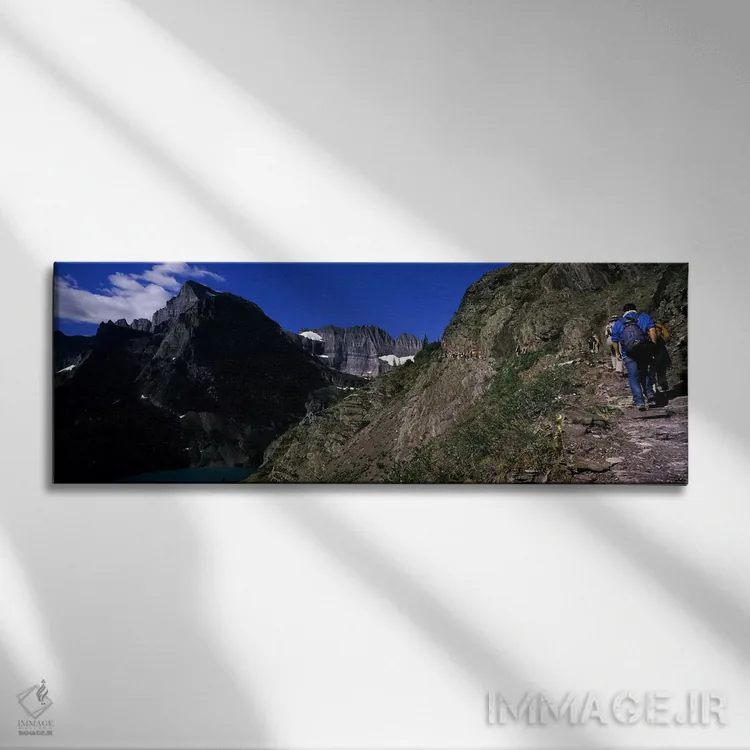 تابلو دکوراتیو US Glacier National Park, Montana, USA,کوهنوردان در حال… اثر پانورامیک ایمجز - نمای روبهرو روی دیوار