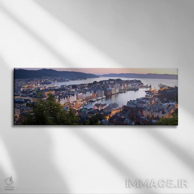 تابلو دکوراتیو Bergen, Hordaland, Vestlandet, Norway,درخشش غروب بر فرا… اثر پانورامیک ایمجز - نمای روبهرو روی دیوار