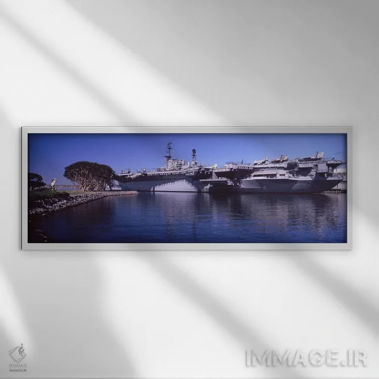 تابلو دکوراتیو San Diego Aircraft Carrier Museum, San Diego, Californi… اثر پانورامیک ایمجز - نمای قابدار سفید