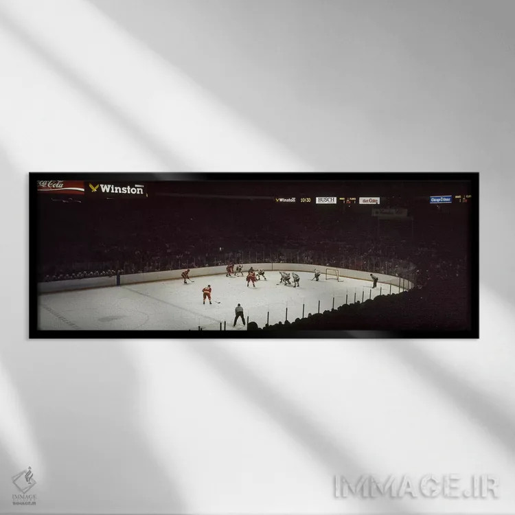 تابلو دکوراتیو Chicago, Illinois, USA,گروهی از افراد در حال بازی هاکی… اثر پانورامیک ایمجز - نمای قابدار مشکی