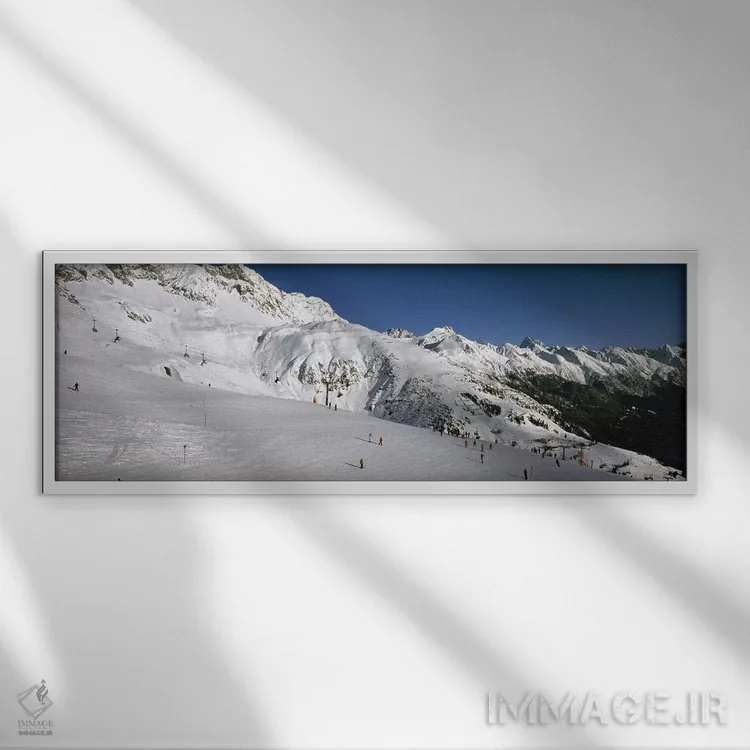 تابلو دکوراتیو Sankt Anton am Arlberg, Tyrol, Austria,گردشگران در پیست… اثر پانورامیک ایمجز - نمای قابدار سفید