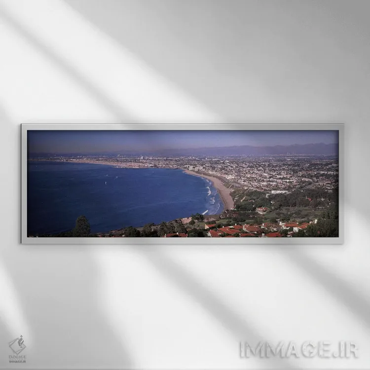 تابلو دکوراتیو Santa Monica Beach, Beverly Hills, Los Angeles County… اثر پانورامیک ایمجز - نمای قابدار سفید