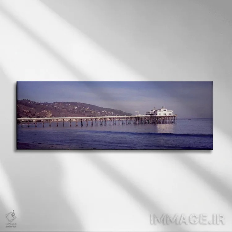 تابلو دکوراتیو Malibu Pier, Malibu, Los Angeles County, California, US… اثر پانورامیک ایمجز - نمای روبهرو روی دیوار