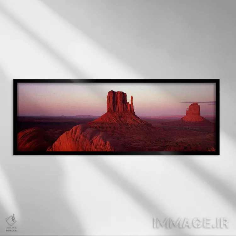 تابلو دکوراتیو Monument Valley, Navajo Nation,غروب سرخ بر فراز میتن ها… اثر پانورامیک ایمجز - نمای قابدار مشکی