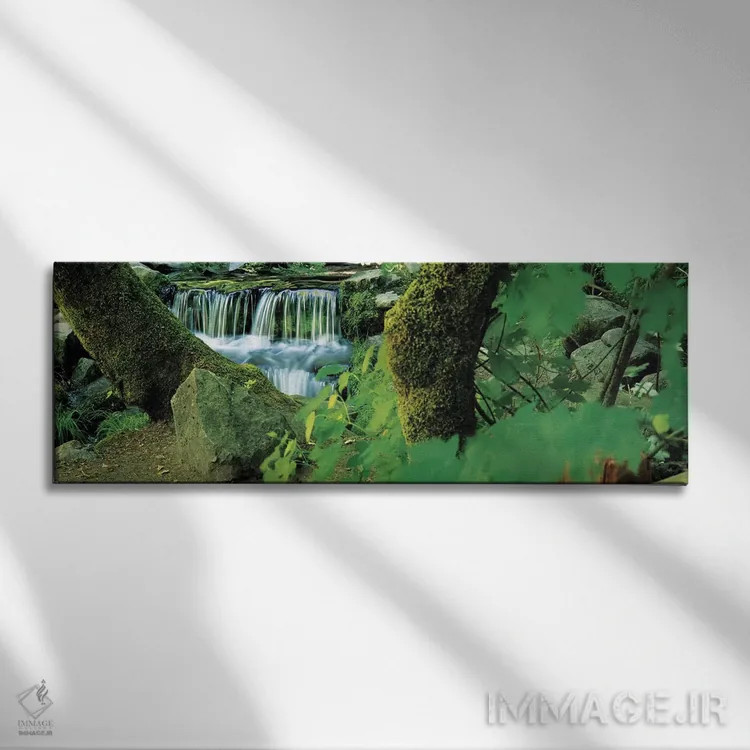 تابلو دکوراتیو آبشار در جنگل اثر پانورامیک ایمجز - نمای روبهرو روی دیوار