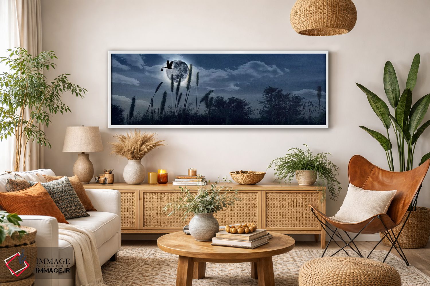 تابلو دکوراتیو لک لک در حال پرواز با نوزاد در منقار بر فراز ماه اثر پانورامیک ایمجز - D3W