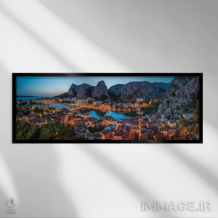 تابلو دکوراتیو منظره هوایی از اومیش و تنگه رود چتینا در عصر، دالماسی کرواسی اثر پل رومر - نمای قابدار مشکی