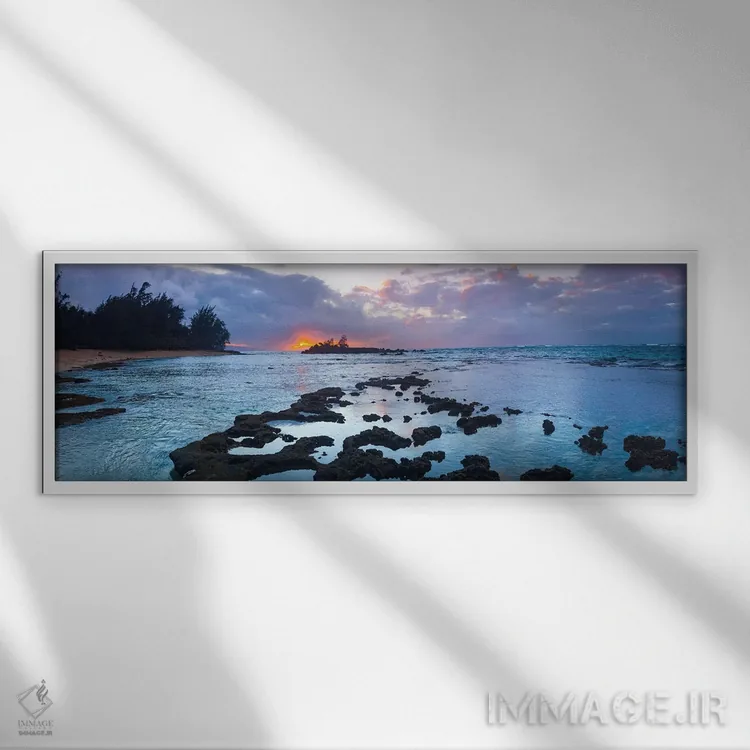 تابلو دکوراتیو چراغ طلایی اثر شان دیوی - نمای قابدار سفید