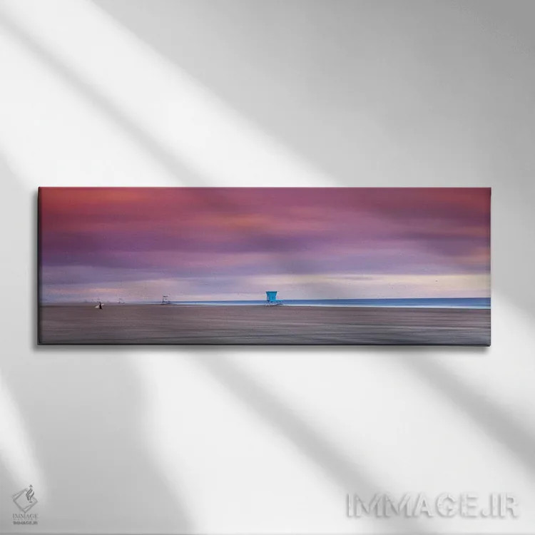 تابلو دکوراتیو برج های نجات غریق خالی اثر شان دیوی - نمای روبهرو روی دیوار