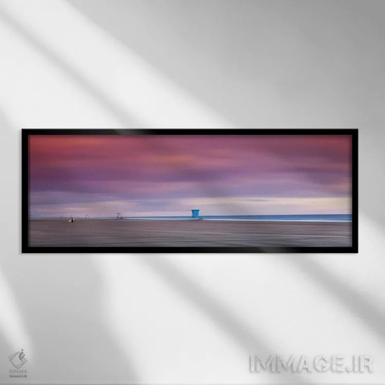 تابلو دکوراتیو برج های نجات غریق خالی اثر شان دیوی - نمای قابدار مشکی