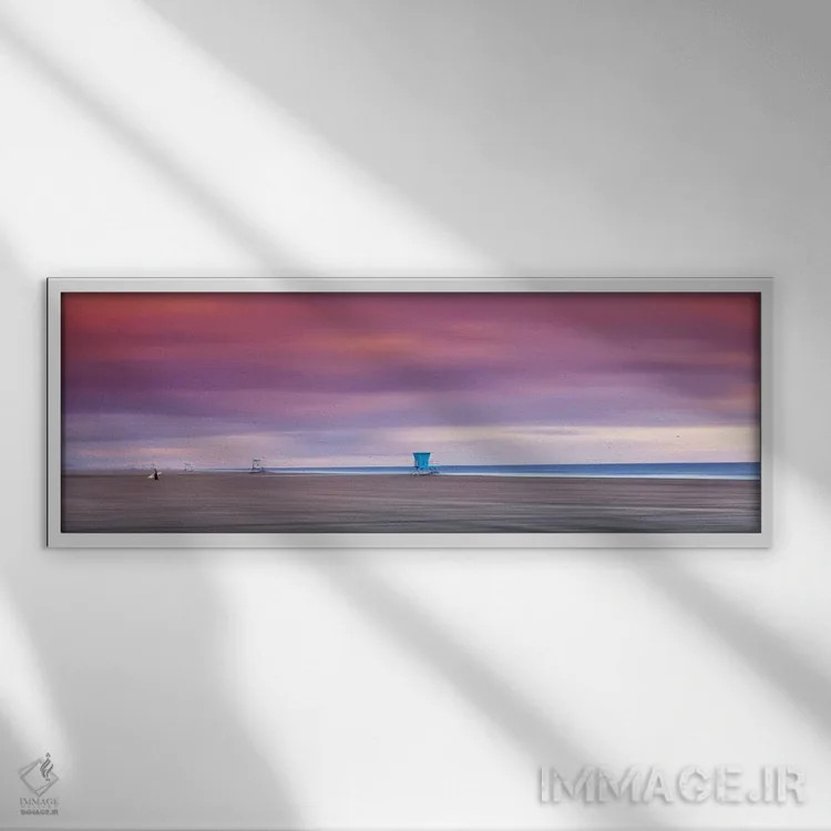 تابلو دکوراتیو برج های نجات غریق خالی اثر شان دیوی - نمای قابدار سفید