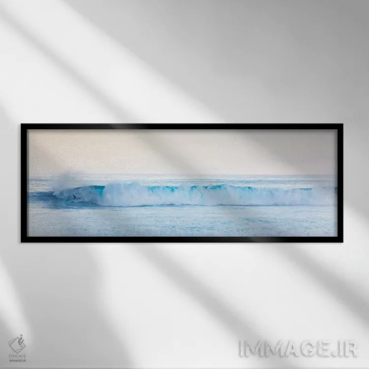 تابلو دکوراتیو خروج از کف اثر شان دیوی - نمای قابدار مشکی