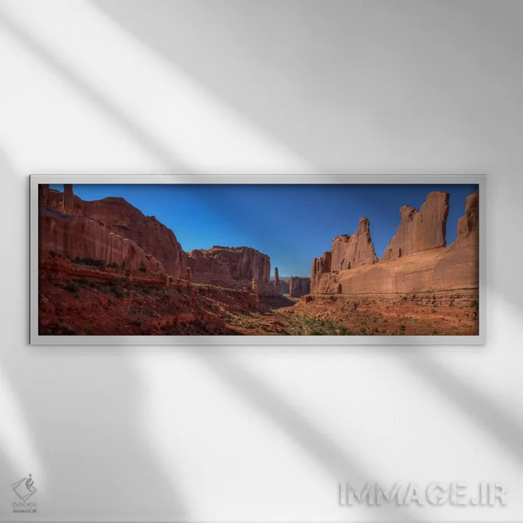 تابلو دکوراتیو خیابان پنجم اثر بیل شرل - نمای قابدار سفید