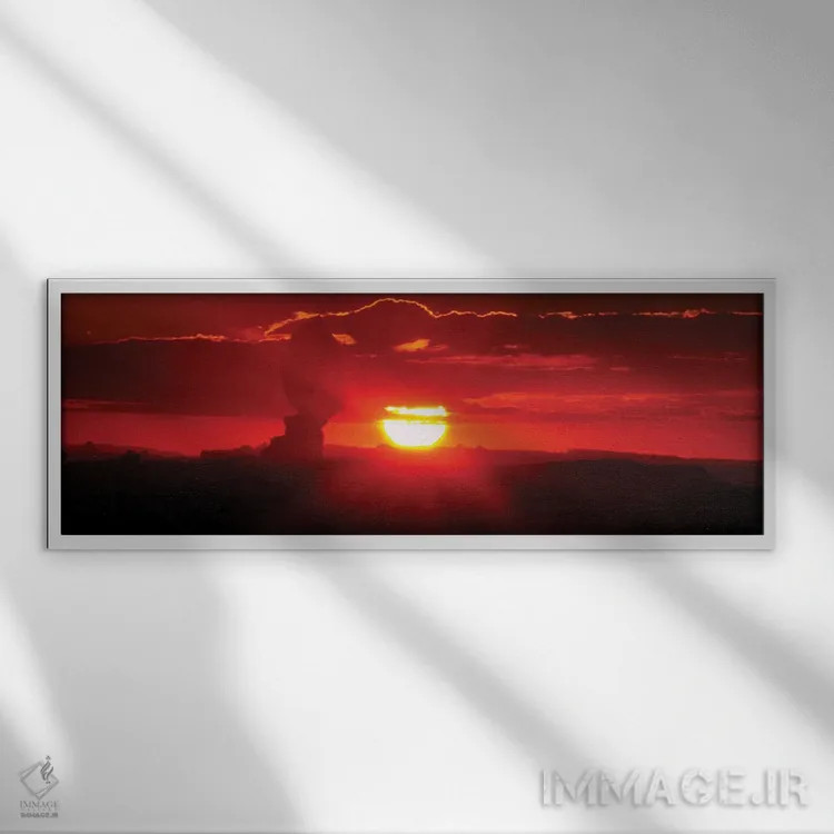 تابلو دکوراتیو صخره متعادل اسرارآمیز ۲ اثر بیل شرل - نمای قابدار سفید