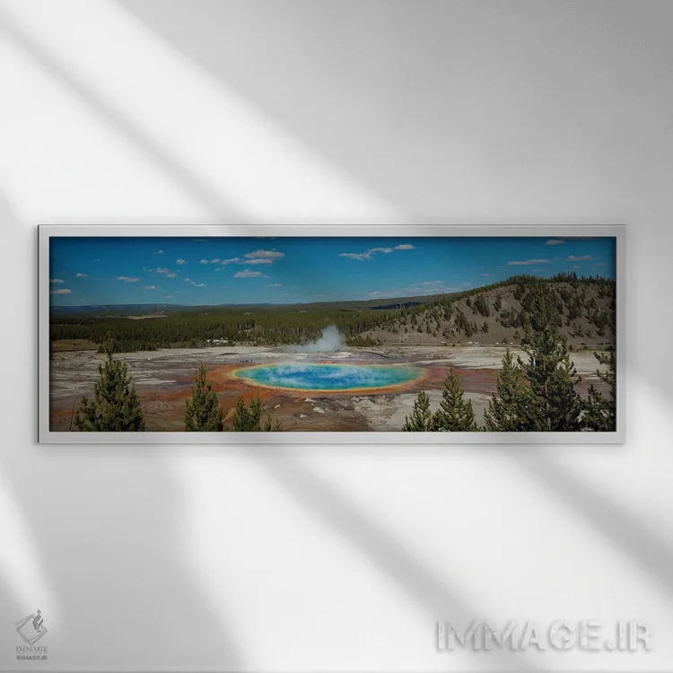 تابلو دکوراتیو منظره پانورامای چشمه بزرگ منشوری اثر بیل شرل - نمای قابدار سفید