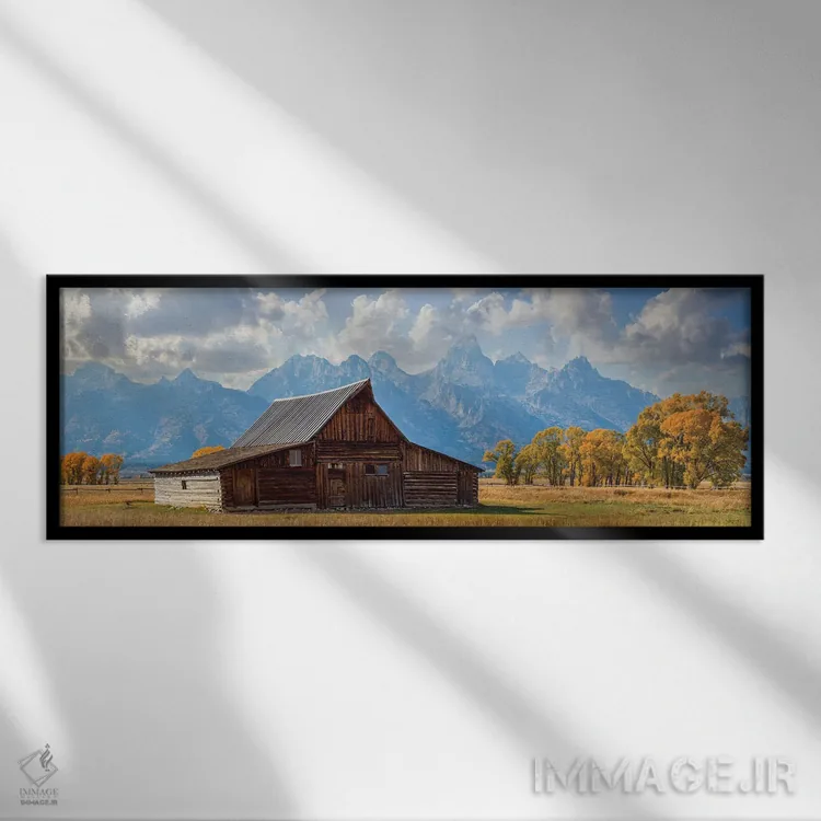 تابلو دکوراتیو انبار گرند تتون در پاییز اثر سوزانه کرمر - نمای قابدار مشکی
