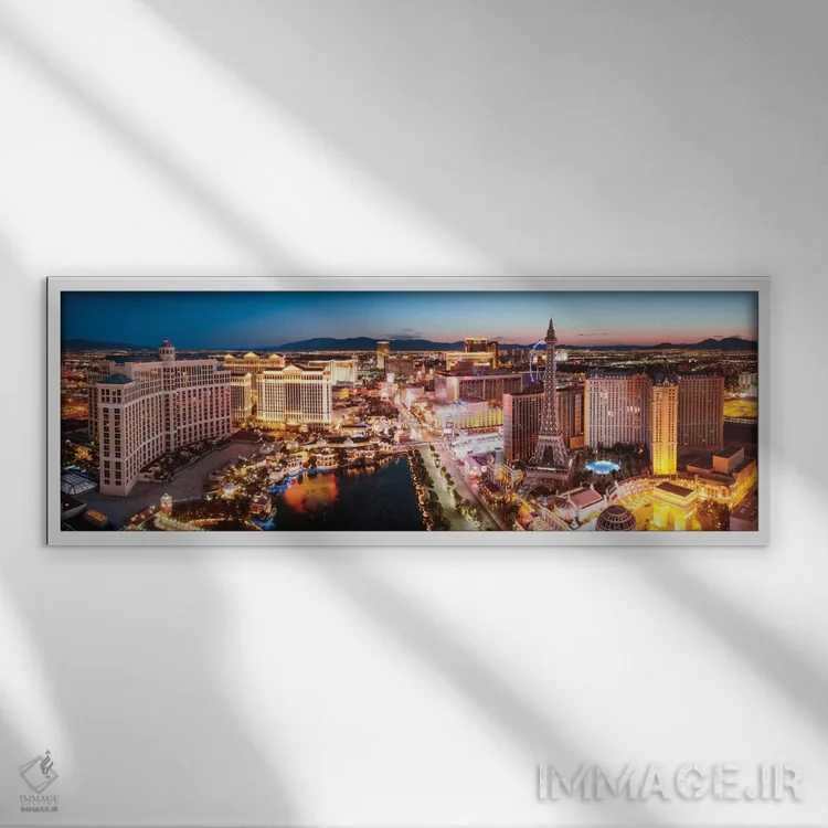 تابلو دکوراتیو Las Vegas, Nevada, USA,بلوار اصلی لاس وگاس در هنگام طلوع… اثر ماتئو کولومبو - نمای قابدار سفید