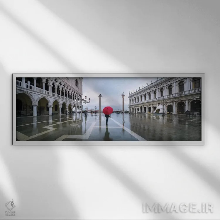 تابلو دکوراتیو زن در ونیز اثر ماتئو کولومبو - نمای قابدار سفید