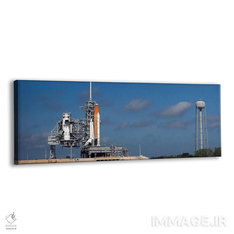 تابلو دکوراتیو فضاپیمای دیسکاوری آماده بر روی سکوی پرتاب مرکز فضایی ک… اثر استاک ترک ایمیجز - نمای پرسپکتیو محصول