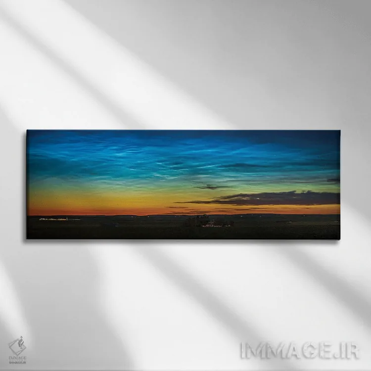 تابلو دکوراتیو Canada.,ابرهای شب تاب در جنوب آلبرتا، کانادا اثر آلن دایر - نمای روبهرو روی دیوار