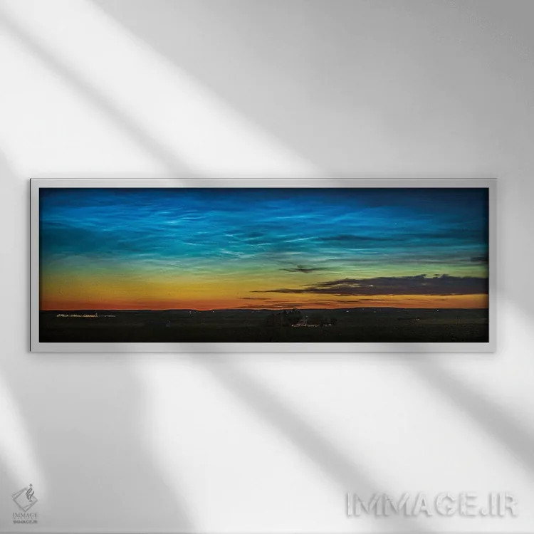 تابلو دکوراتیو Canada.,ابرهای شب تاب در جنوب آلبرتا، کانادا اثر آلن دایر - نمای قابدار سفید