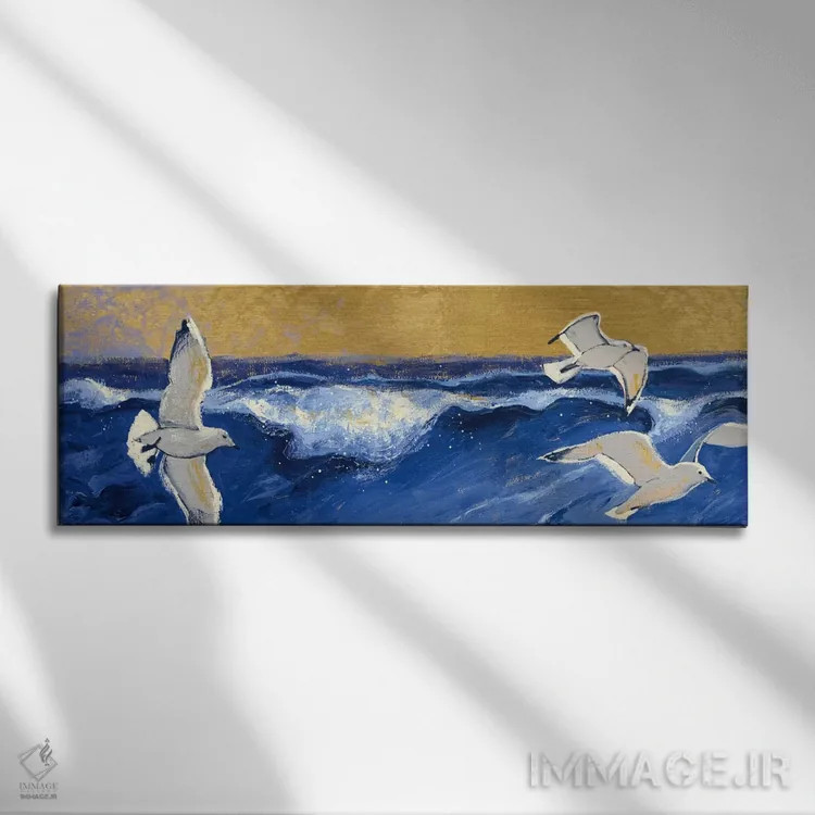 تابلو دکوراتیو مرغان دریایی با آسمان طلایی اثر شرلی نواک - نمای روبهرو روی دیوار