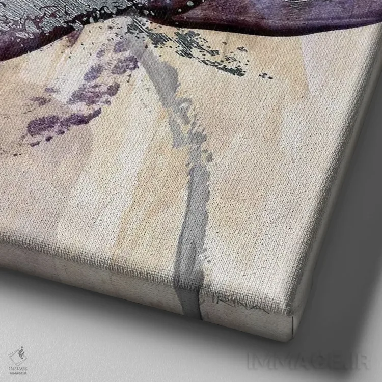 تابلو دکوراتیو گوهر بنفش اثر کاترینا کراون - نمای نزدیک بافت بوم