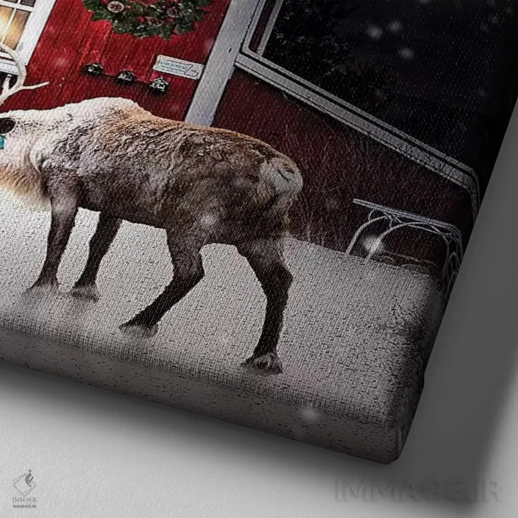 تابلو دکوراتیو گوزن شمالی شب زمستانی اثر کارن بورک - نمای نزدیک بافت بوم