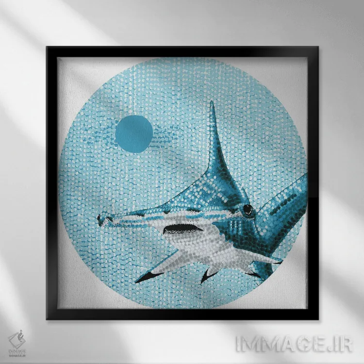 تابلو دکوراتیو کوسه سر چکشی اقیانوس ستاره ای اثر کلسی امبلو - نمای قابدار مشکی