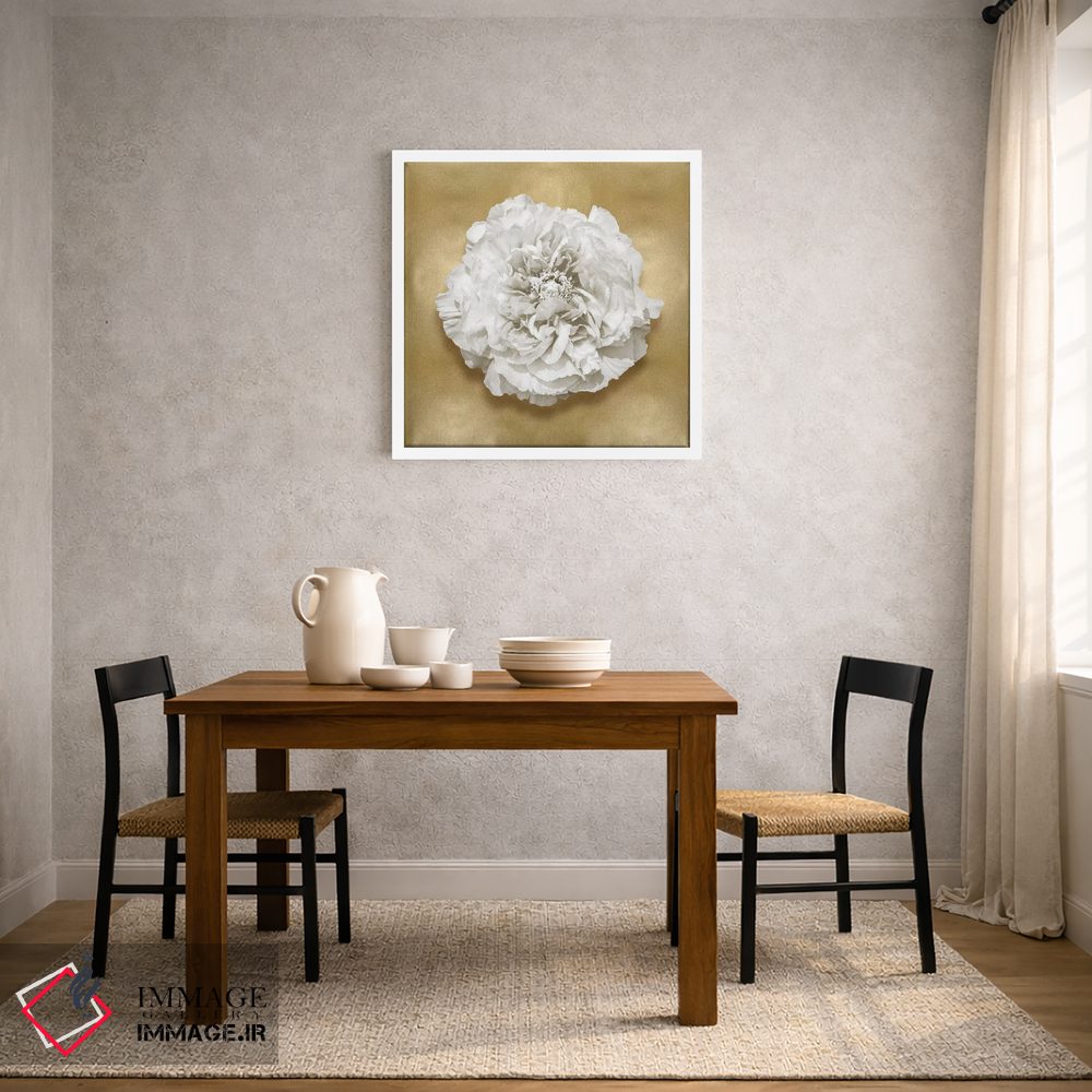 تابلو دکوراتیو گل بر روی زمینه طلایی II اثر کارولین کلی - D2W