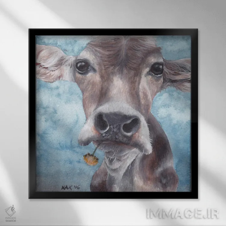 تابلو مدرن گاو I اثر هنر و طراحی KAK - نمای قابدار مشکی