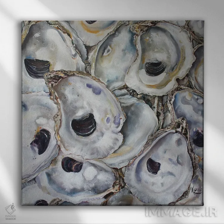 تابلو دکوراتیو صدف های خالی اثر کریستین کاینر - نمای روبهرو روی دیوار