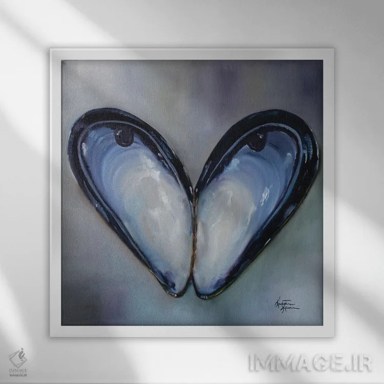 تابلو دکوراتیو صدف سیاه اثر کریستین کاینر - نمای قابدار سفید